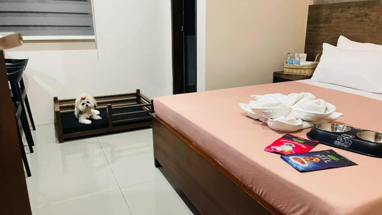A&E Apartelle Bacolod Exterior foto