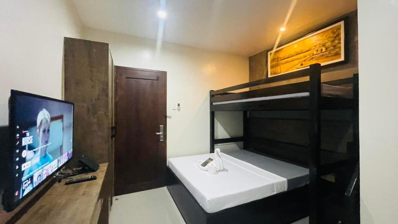A&E Apartelle Bacolod Exterior foto