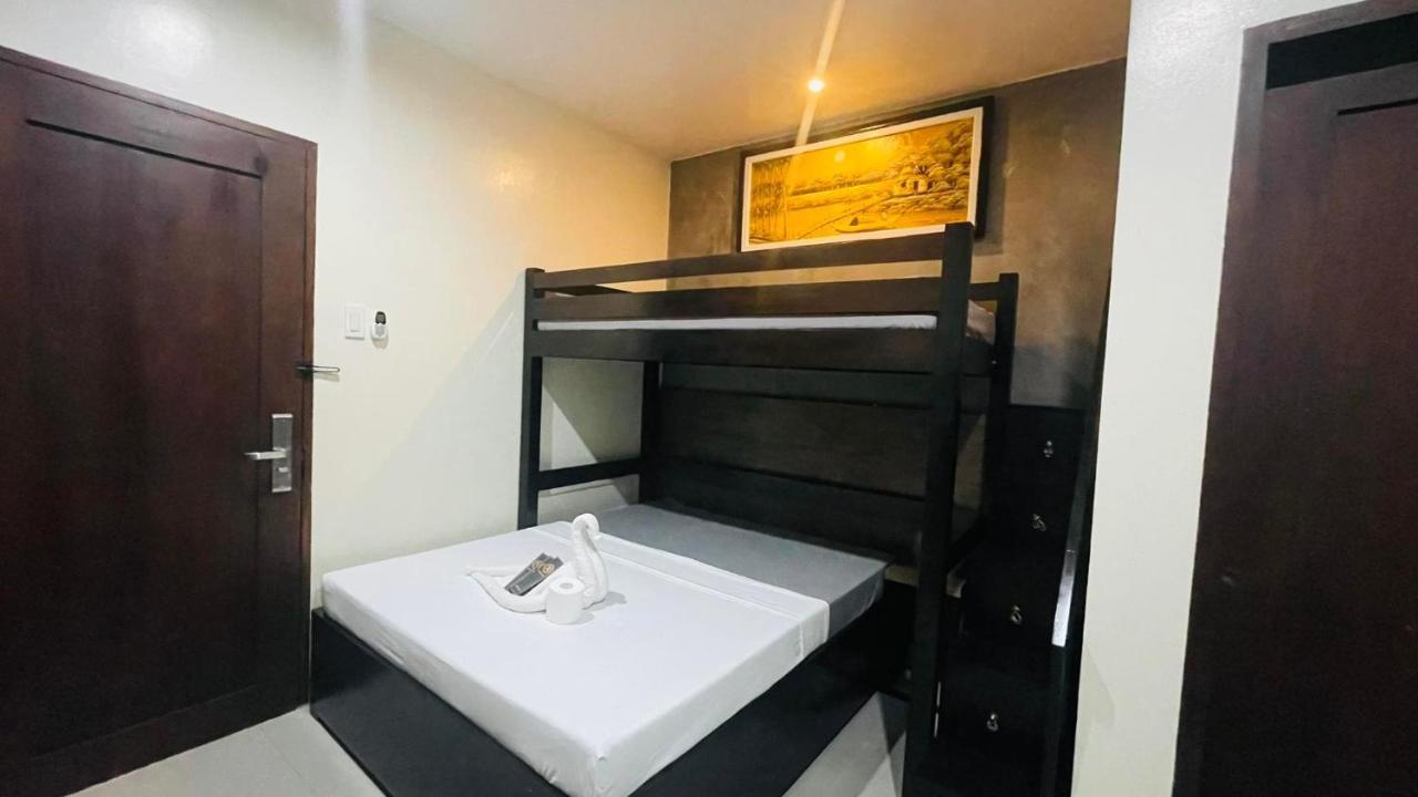 A&E Apartelle Bacolod Exterior foto